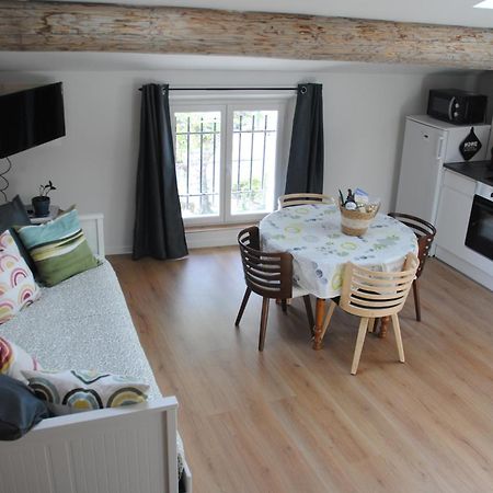 Appartement Cosy Au Deuxieme Etage Malaucène Esterno foto